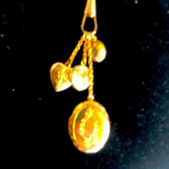1928 Locket/Charm “26 Goldtone necklace - Picture 2 of 6